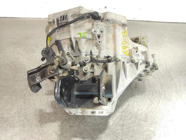 4300038050 HYUNDAI Caja de cambios manual completa  comprar en Oviedo