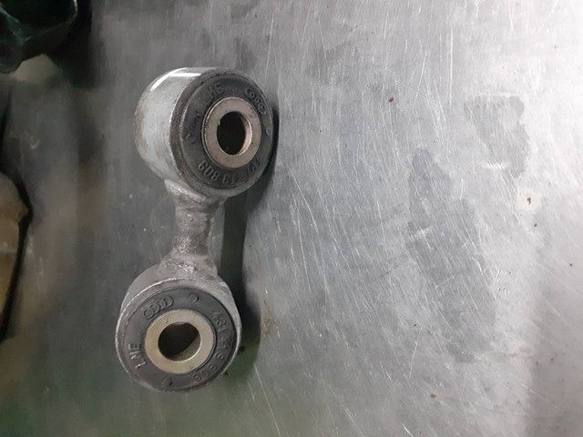 Buje de la barra de dirección 431419809 VAG