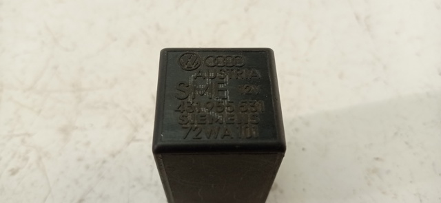 Relé de intermitencia del limpiaparabrisas Volkswagen Passat 3A5, 351, 315