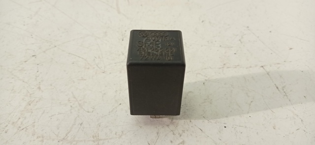 Relé de intermitencia del limpiaparabrisas Volkswagen Passat 3A5, 351, 315