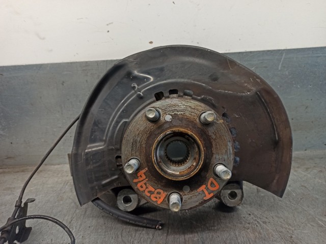 4320247030 TOYOTA Mangueta delantera izquierda  en stock Huelva