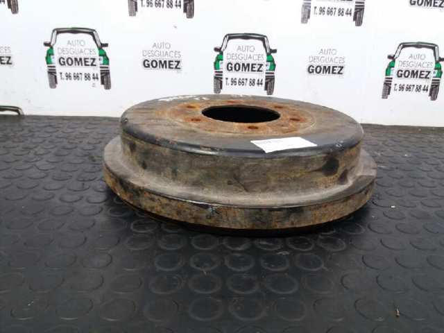 Tambor de freno trasero 432060F001 NISSAN