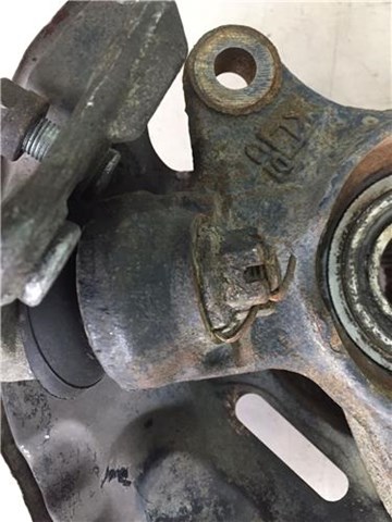 4321119015 TOYOTA Mangueta delantera derecha comprar Bilbao