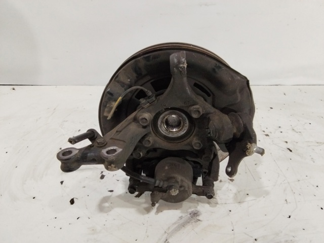 Muñón del eje, soporte de rueda, delantero derecho 4321142080 TOYOTA