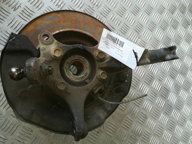 Muñón del eje, soporte de rueda, delantero derecho 4321142081 TOYOTA