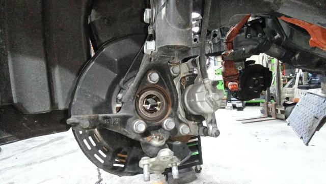 Comprar Cubo de rueda delantero Toyota Corolla  E21 a bajo precio
