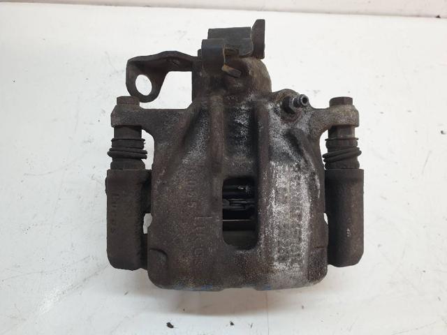 Pinza de freno trasera derecha 4400100QAC NISSAN