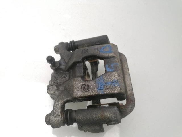 440011KD0A Pinza de freno trasera derecha  disponible Utrera