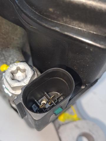 440013NK0A NISSAN Pinza de freno trasera derecha comprar Madrid