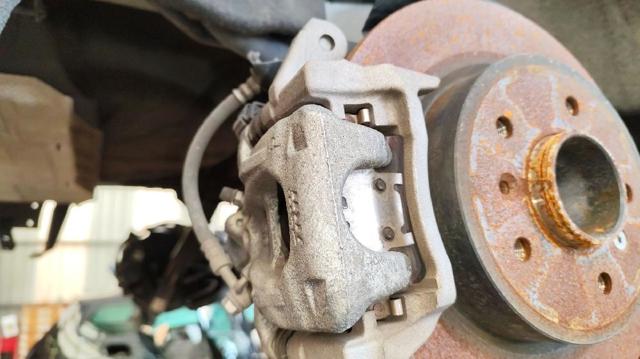 440014EA0A NISSAN Pinza de freno trasera derecha  disponible Vigo