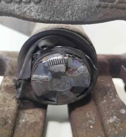 440018805R RENAULT Pinza de freno trasera derecha comprar Madrid
