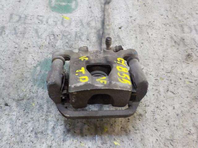 NISSAN 44001EM11A Pinza de freno trasera derecha  en stock Terrassa