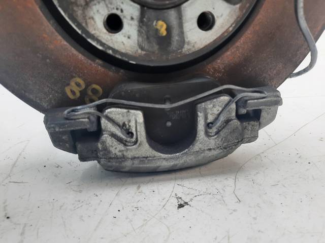 4400V4 Pinza de freno delantera derecha  en stock Sabadell