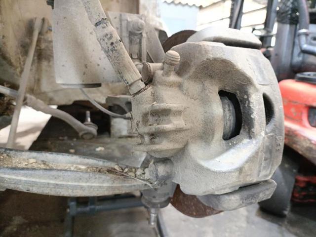 4400V7 Pinza de freno delantera izquierda  en stock Granada