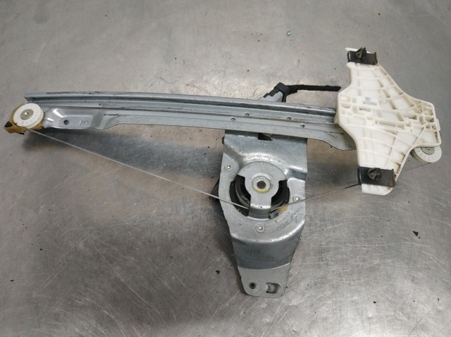 440787F PEUGEOT Mecanismo de elevalunas de la puerta delantera izquierda  comprar en Jaén