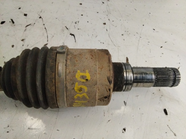 Semieje delantero izquierdo 4410279J60 SUZUKI