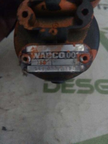 Sensor de nivel de carrocería trasero 4410500110 IVECO