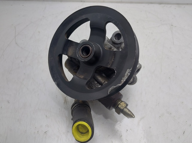 4431005100 TOYOTA Bomba de dirección asistida  disponible Ourense