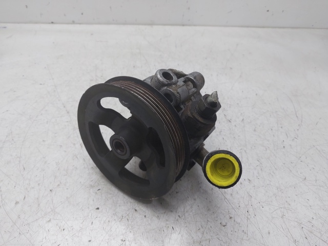 Bomba de dirección hidráulica para Toyota Avensis  (T22)