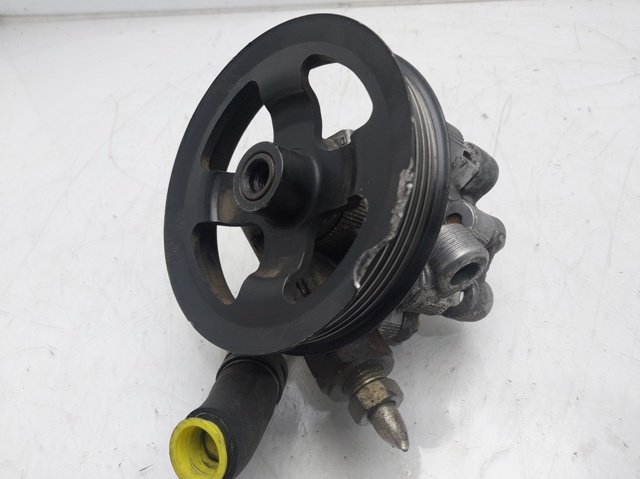 TOYOTA 4431005100 Bomba de dirección asistida  disponible España