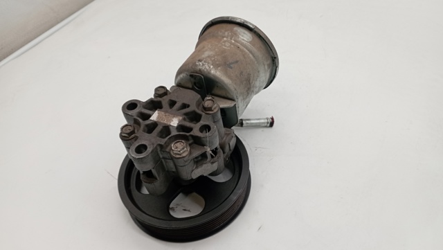 4431005120 TOYOTA Bomba de dirección asistida  disponible Ourense