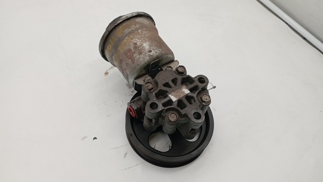 TOYOTA 4431005120 Bomba de dirección comprar Barcelona