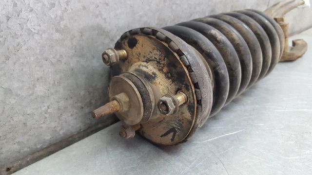 Amortiguador frontal 4431008C00 SSANG YONG