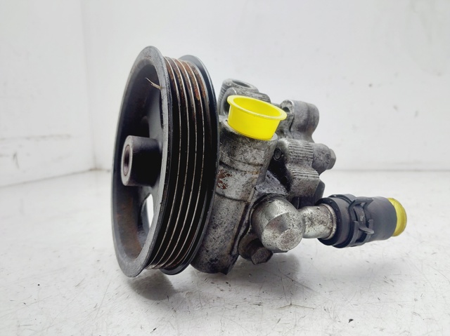 Bomba de dirección hidráulica para Toyota RAV4 II (XA2)