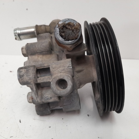 4431042090 TOYOTA Bomba de dirección  en stock Huelva