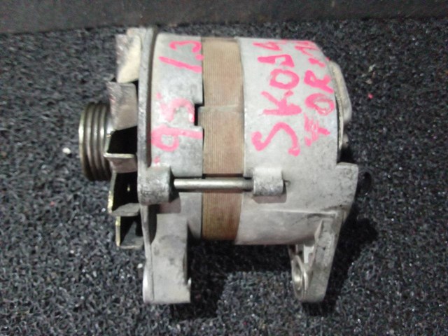 Alternador 443113516751 VAG