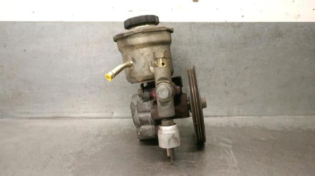Bomba de dirección asistida  4432012391 TOYOTA
