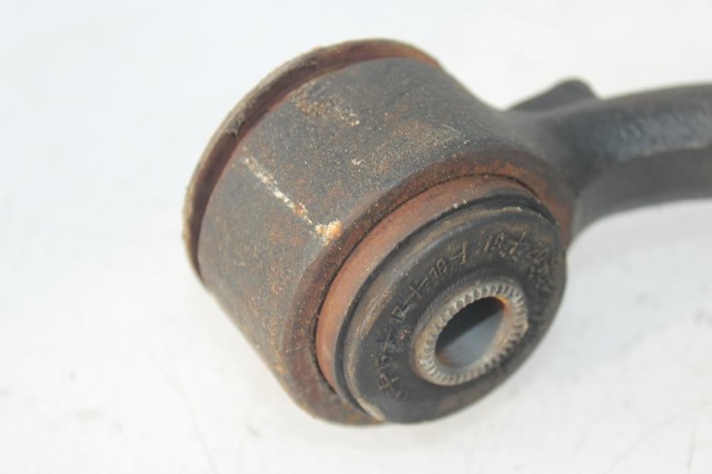 SSANG YONG 4441209000 Buje del brazo de suspensión delantero superior  en stock Terrassa