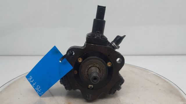 445010010 PEUGEOT Bomba inyectora  en stock Gandía