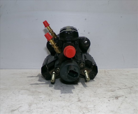 445010018 RENAULT Bomba de alta presión de combustible  comprar en Oviedo