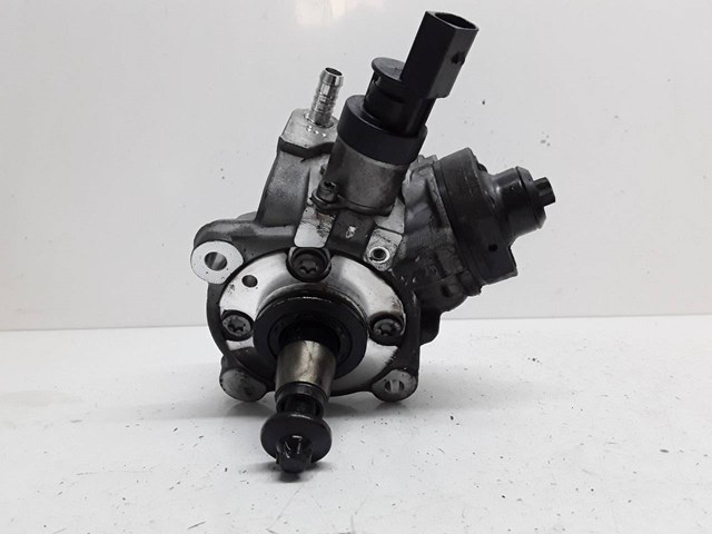 445010506 BMW Bomba de alta presión de combustible  disponible Ourense