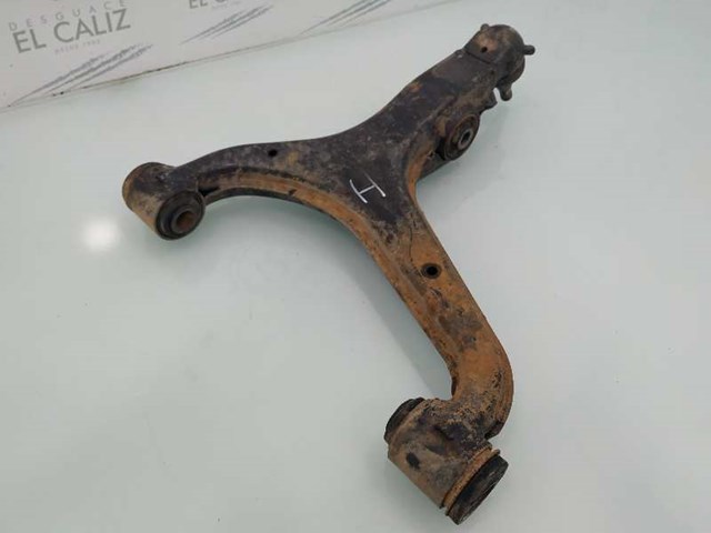 SSANG YONG 4450109002 Brazo inferior izquierdo de la suspensión delantera comprar Pamplona