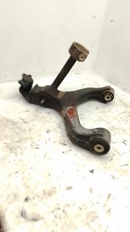4450209002 SSANG YONG Brazo inferior derecho de la suspensión delantera  en stock Gandía