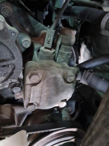 Bomba de dirección hidráulica Mitsubishi Pajero IV (V90)
