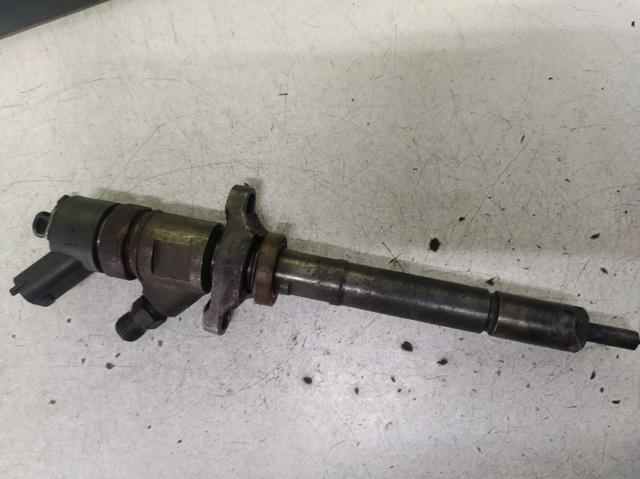 445110281 Inyector  en stock Granada