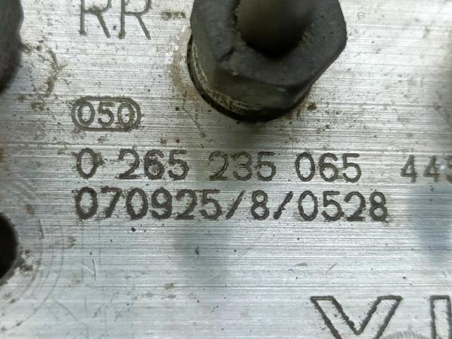 TOYOTA 4454002060 Módulo ABS  en stock Terrassa