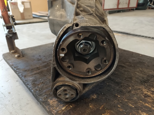 4460310026 VAG Reductor delantero  disponible Ourense
