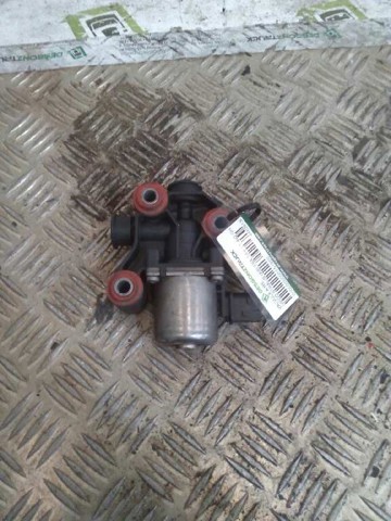 Válvula de control de líquido refrigerante 4460913080 IVECO