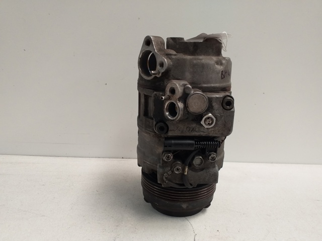 4472208025 BMW