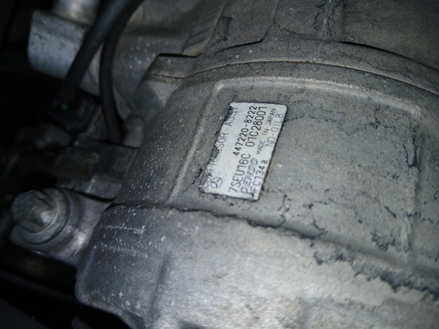 MERCEDES 4472208222 Compresor de aire acondicionado  en stock Salamanca
