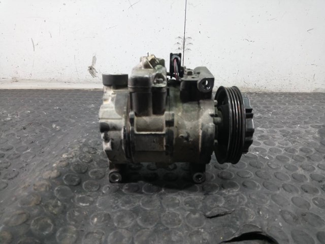 4472208812 VAG Compresor de aire acondicionado  en stock Gandía