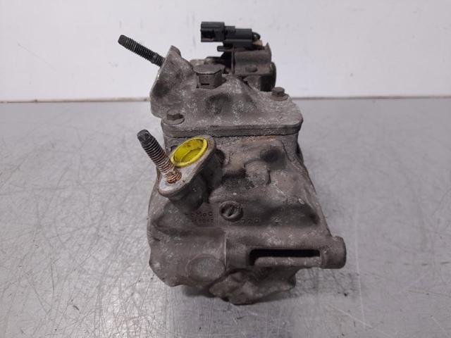 4472807070 FORD Compresor de aire acondicionado  en stock Gandía