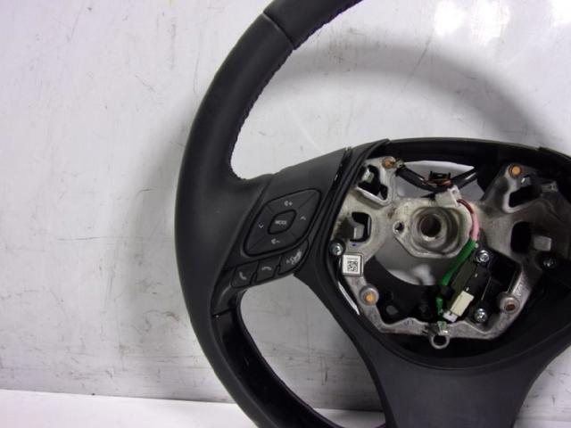 Volante Toyota C-HR X10