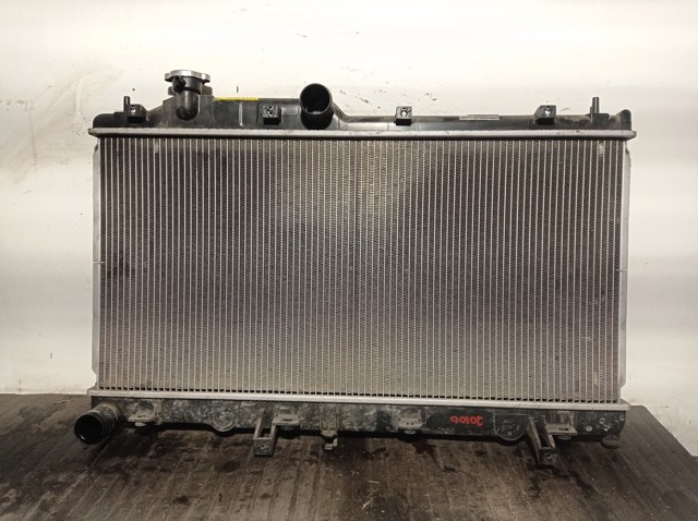 Radiador del motor 45119AG010 SUBARU