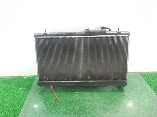 Radiador refrigeración del motor 45119FE030 Subaru