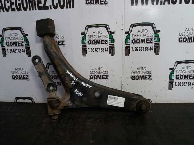 Brazo inferior izquierdo de la suspensión delantera 4520060822000 SUZUKI